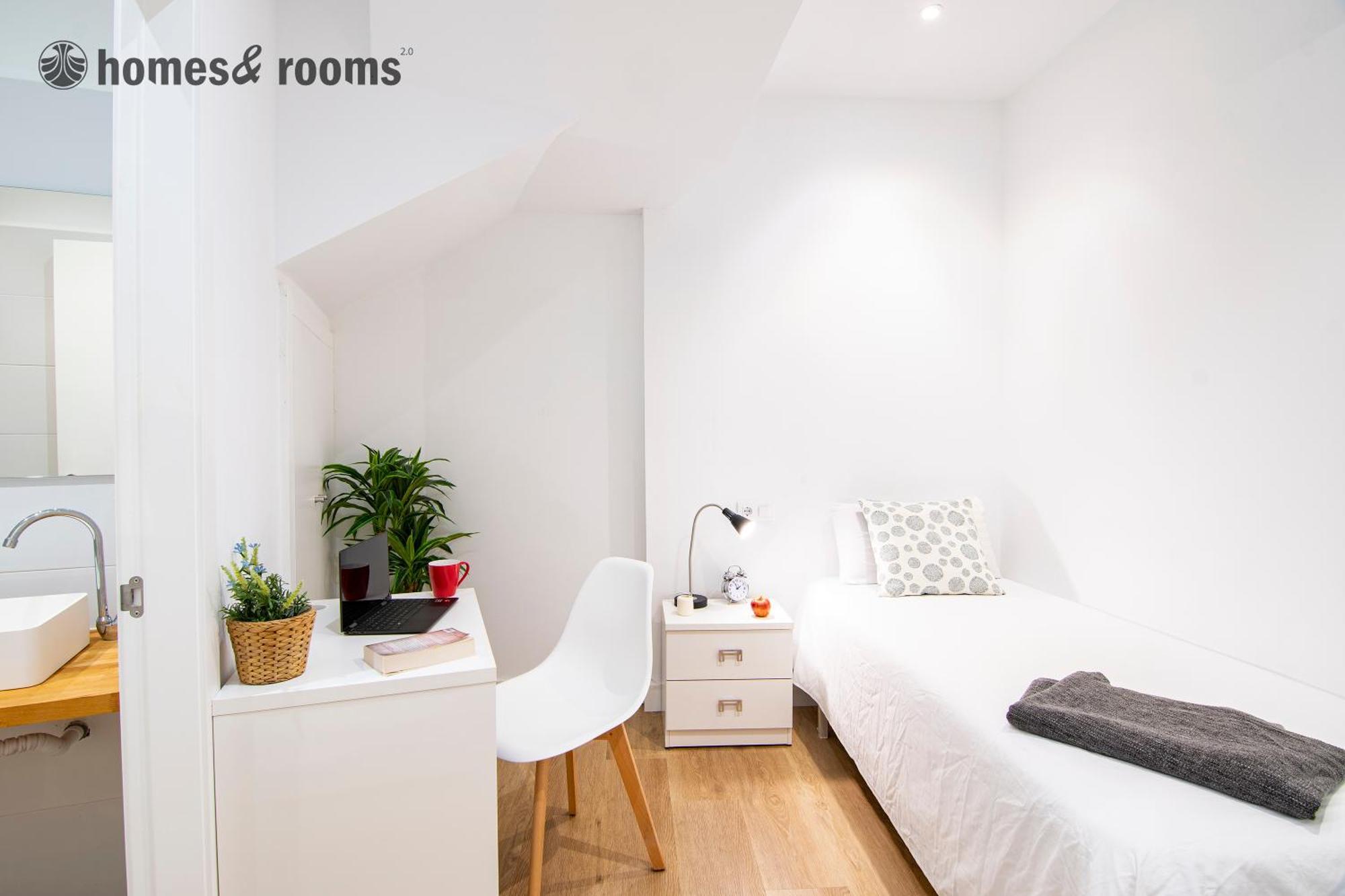 Enorme Apartamento Con 4 Banos 圣地亚哥－德孔波斯特拉 外观 照片